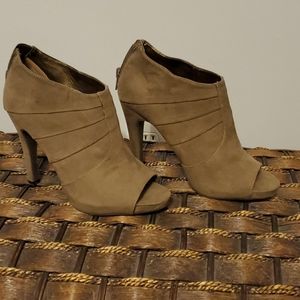 Brand new Nine West heels!